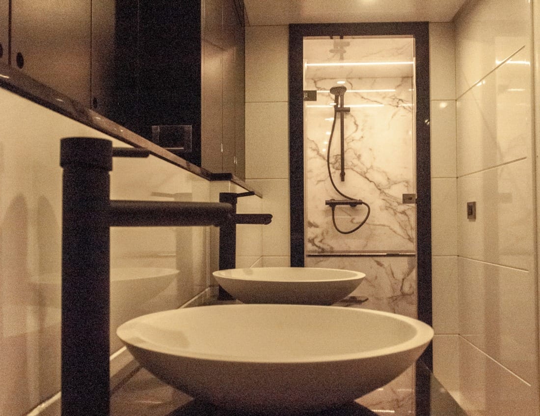 Bathroom vanity in a Phantom Expedition 80 Flybridge (P-Series)