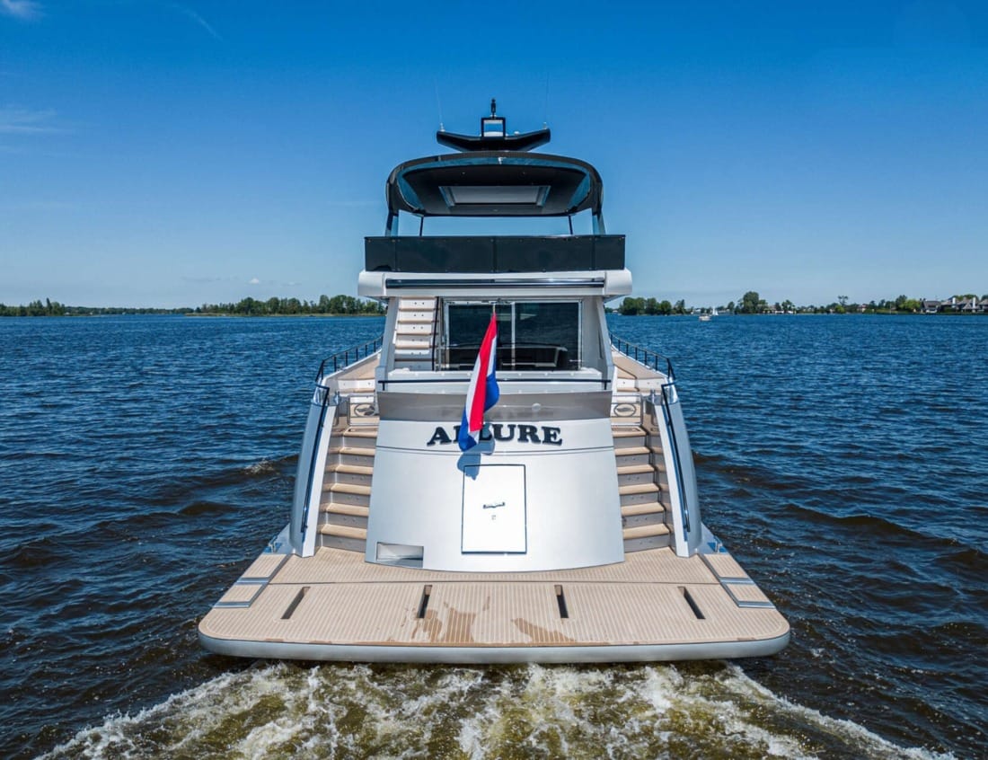 Phantom 80 Van der Heijden Yachts cruising on the water