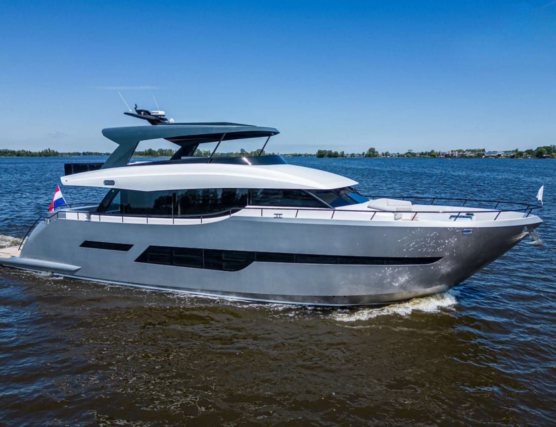 Phantom 80 Van der Heijden Yachts cruising on the water