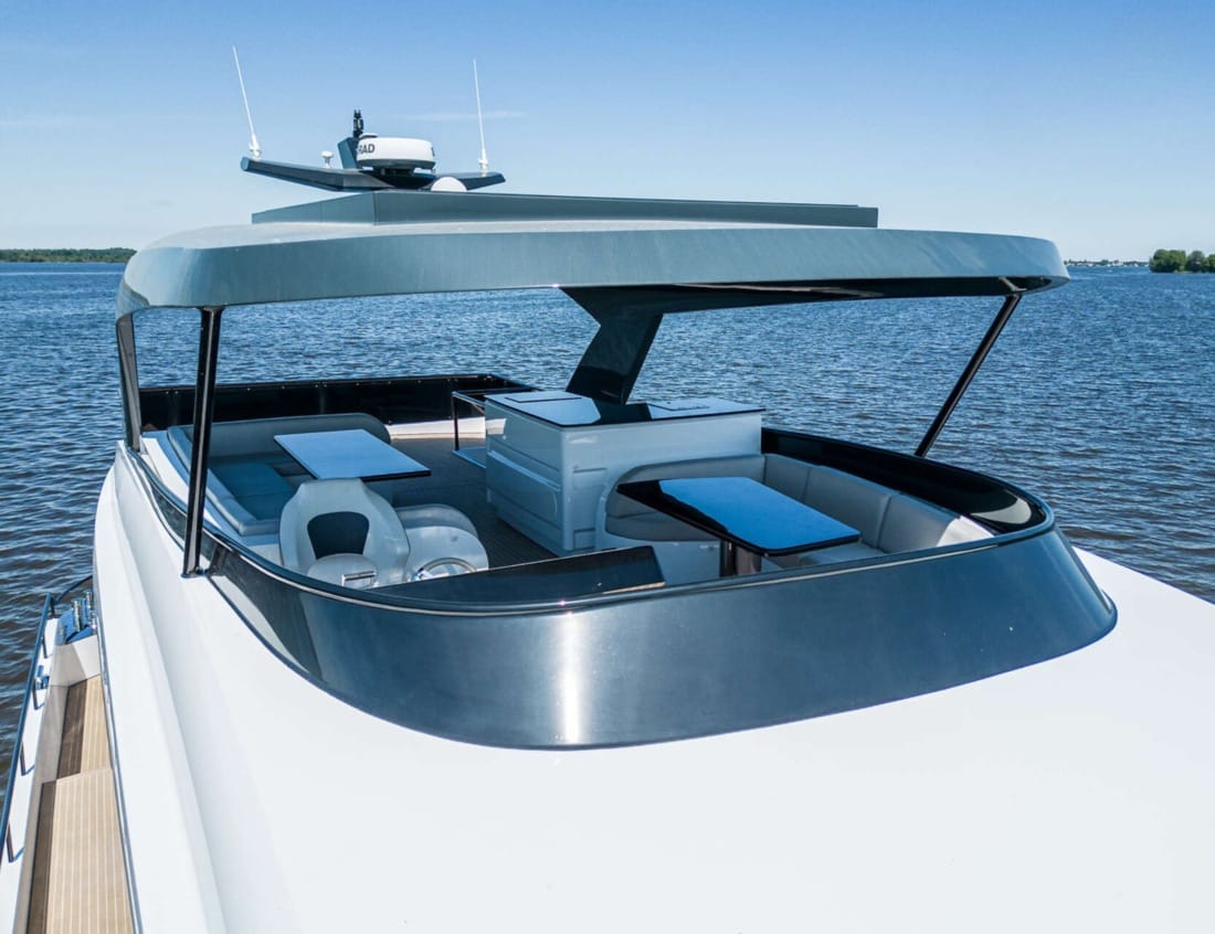 Phantom 80 Van der Heijden Yachts cruising on the water
