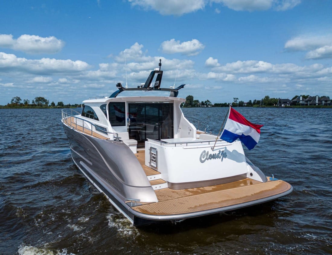 Exclusive Deluxe 1700 - Exclusive Series with aft deck and swim platform.